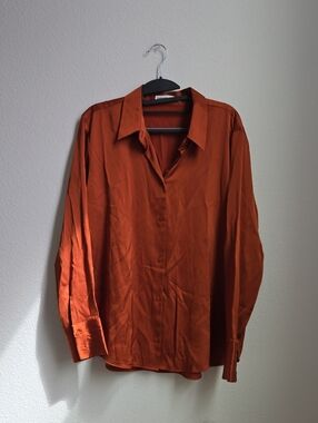Abercrombie & Fitch Womensn's Button-Up Shirt in Rust Orange
